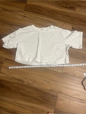 White Cropped Tee - Casual Everyday Top